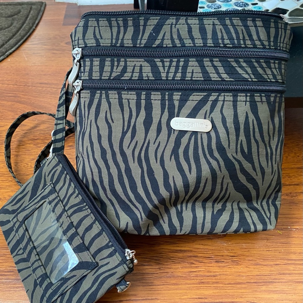 Mini Baggallini Purse Set Animal Print Style Never Used